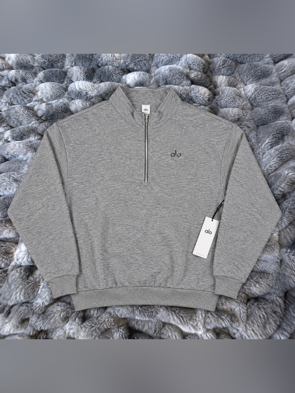 Alo Yoga Grey Quarter Zip 🤍
